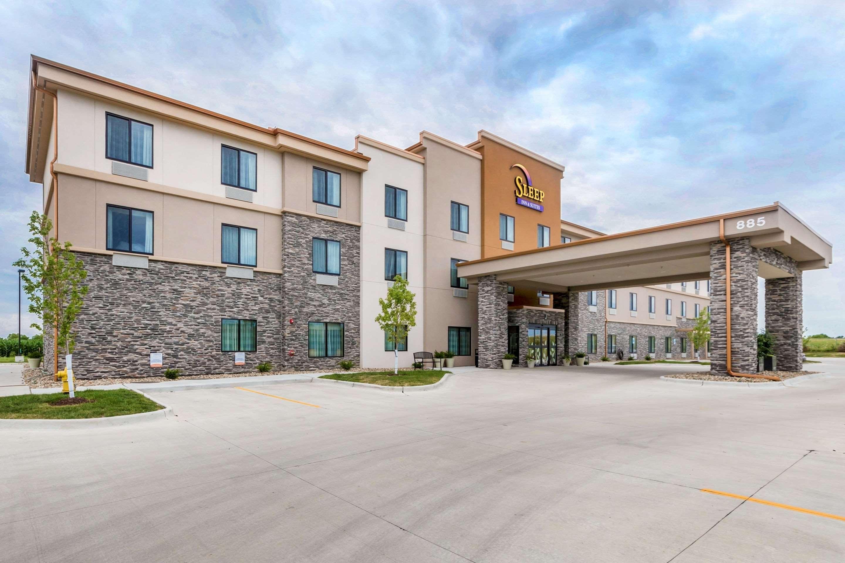 Sleep Inn & Suites West Des Moines Near Jordan Creek Exterior photo